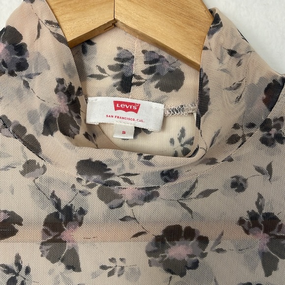 Levi’s Sheer Long-sleeve - Picture 3 of 4